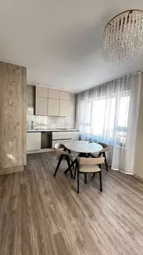 2-к кв. Тюменская область, Тюмень ул. Молодогвардейцев, 5к1 (61.6 м)