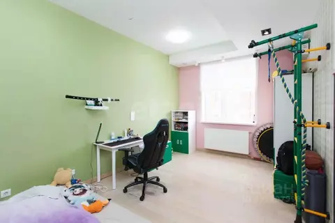 3-к кв. Ханты-Мансийский АО, Сургут Университетская ул., 9 (109.6 м)