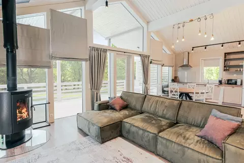 Дом в Московская область, Дмитровский муниципальный округ, Белояр кп  ...