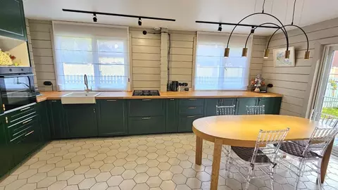 Дом в Московская область, Одинцовский городской округ, д. Кезьмино, ...