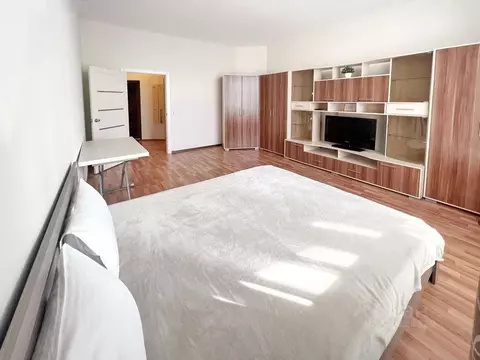 1-к кв. Тюменская область, Тюмень ул. Малыгина, 90 (60.0 м)