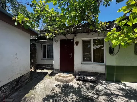 3-к кв. Крым, Симферополь пер. Пограничников, 5 (60.0 м)