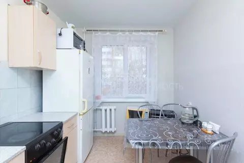 2-к кв. Тюменская область, Тюмень ул. Домостроителей, 16к3 (50.9 м)