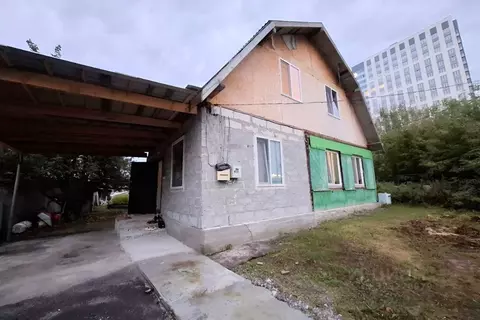 Дом в Свердловская область, Екатеринбург Сортировочный жилрайон, ...