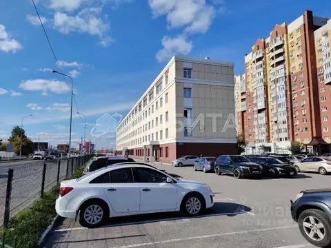 Офис в Тюменская область, Тюмень ул. 50 лет ВЛКСМ, 27 (450 м)