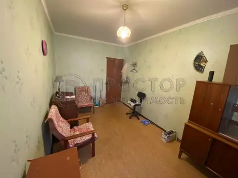 Продается комната в 2-комнатной квартире