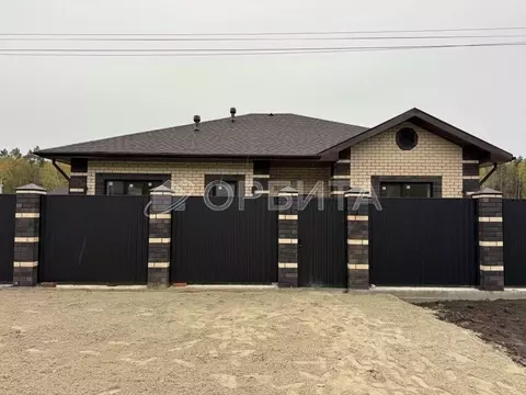 Дом в Тюменская область, Тюменский муниципальный округ, д. Ушакова ул. ...