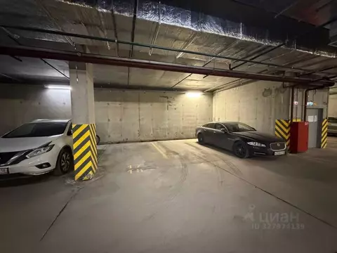 Гараж в Санкт-Петербург Яхтенная ул., 28 (13 м)