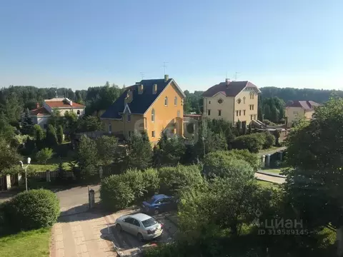 Дом в Ленинградская область, Всеволожский район, Колтушское городское ...