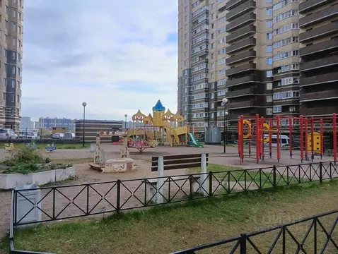 1-к кв. Ленинградская область, Всеволожский район, пос. Бугры ул. ...