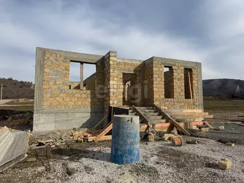 Дом в Крым, Симферопольский район, Добровское с/пос ул. ...