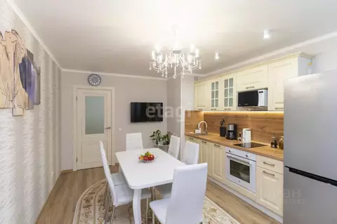 2-к кв. Тюменская область, Тюмень ул. Валентины Трофимовой, 13 (67.6 ...