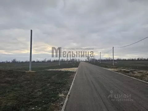 Участок в Волгоградская область, Городищенский район, Орловское с/пос, ...