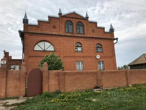 Дом в Самарская область, Красноярский район, Шилан с/пос, с. Чапаево ...