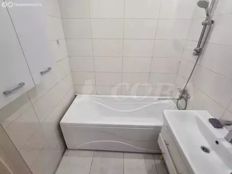2-комнатная квартира: Тюмень, улица Мебельщиков, 16 (51 м)