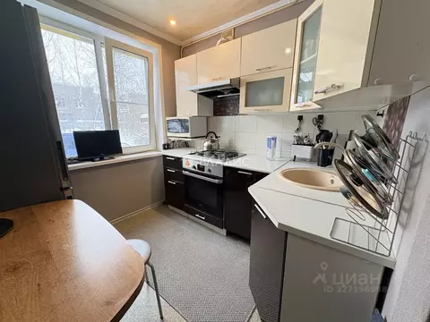 3-к кв. Коми, Сыктывкар ул. Юхнина, 2 (61.5 м)