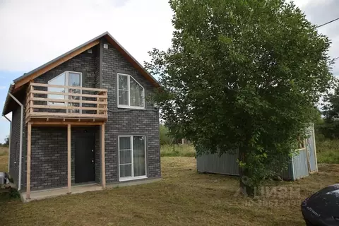 Дом в Ленинградская область, Тосненский район, Тельмановское городское ...