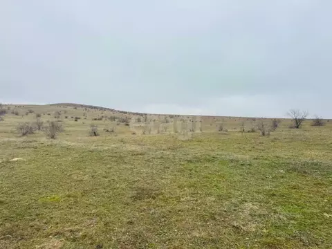 Участок в Крым, Кировский район, Первомайское с/пос, с. Ключевое ул. ...
