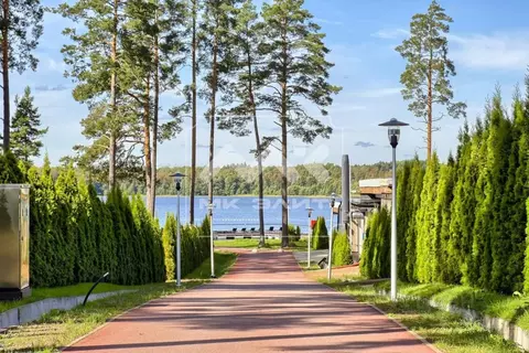 Дом в Ленинградская область, Выборгский район, Рощинское городское ...
