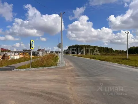 Участок в Тюменская область, Тюменский муниципальный округ, д. ...