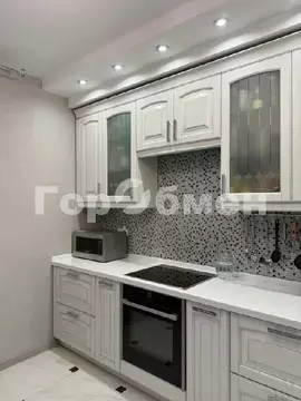 Продается 5-комнатная квартира