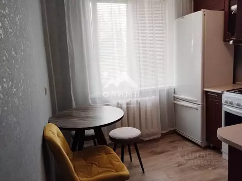 3-к кв. Вологодская область, Сокол Луковецкая ул., 2 (60.2 м)