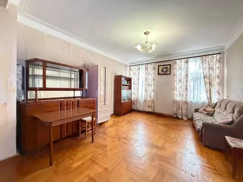 2-к кв. Кабардино-Балкария, Нальчик просп. Ленина (72.6 м)