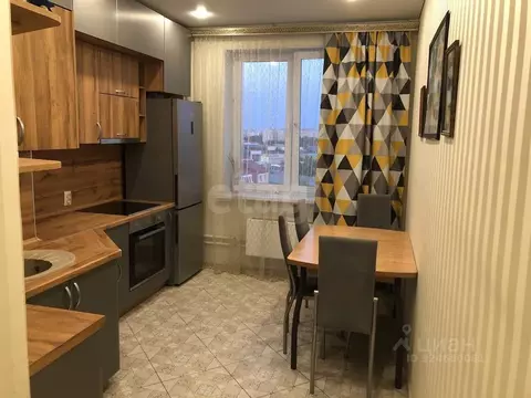 2-к кв. Тюменская область, Тюмень ул. 50 лет Октября, 75к2 (49.1 м)