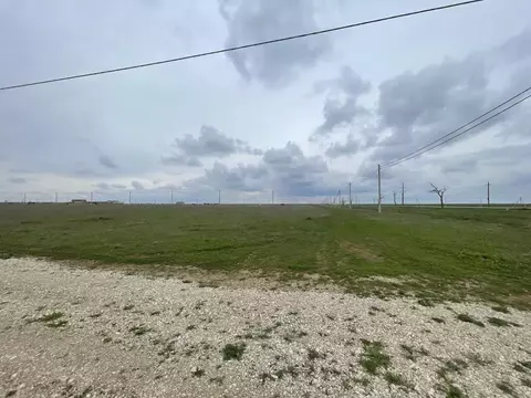 Участок в Крым, Сакский район, Штормовское с/пос, с. Крыловка ул. ...