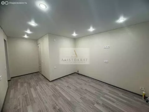 1к в -комнатной квартире ( м)