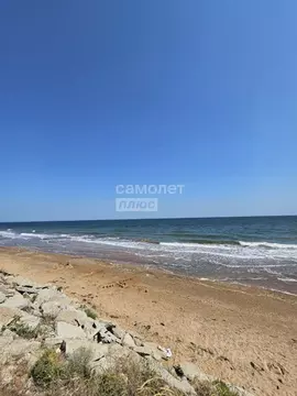 Участок в Крым, Ленинский район, Войковское с/пос, с. Курортное ул. ...