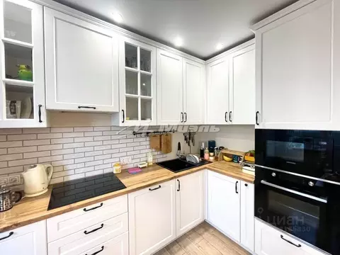 2-к кв. Крым, Симферополь ул. Никанорова, 4 (57.7 м)