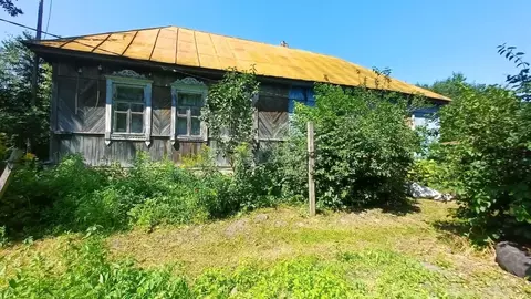 Дом в Брянская область, Выгоничский район, Красносельское с/пос, с. ...