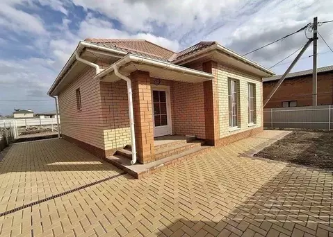 Дом в Ростовская область, Ростов-на-Дону Зрелищная ул. (90 м)