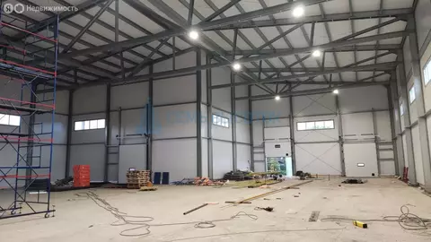 Помещение свободного назначения (240 м)