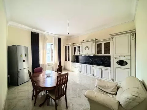 Дом в Кабардино-Балкария, Нальчик ул. Профсоюзная, 226к5 (170 м)