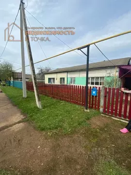 Дом в Башкортостан, Краснокамский район, с. Новокабаново ул. Новая, 17 ...