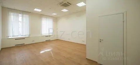 Офис в Санкт-Петербург 17-я Васильевского острова линия, 4-6В (29 м)