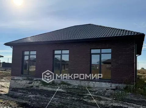 Дом в Брянская область, Брянский район, Отрадненское с/пос, с. ...