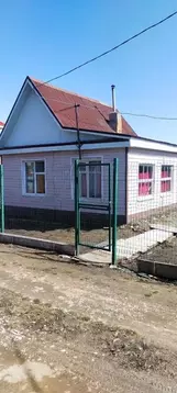 Дом в Омская область, Омск Лотос СНТ, аллея 8-я (32 м)