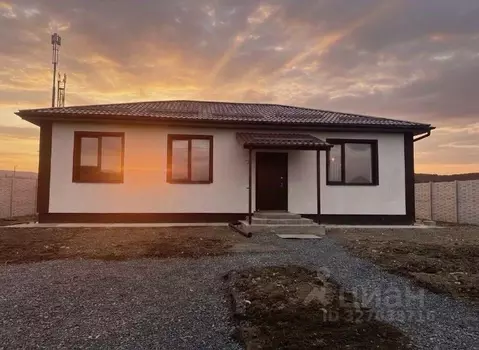 Дом в Крым, Симферопольский район, Трудовское с/пос, с. Строгоновка ...