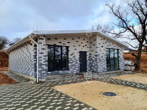 Дом в Волгоградская область, Волгоград ул. Джамбула Джабаева (103 м)