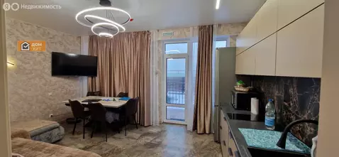 3-комнатная квартира: Евпатория, улица Революции, 9 (75.9 м)