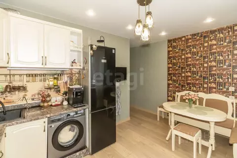 3-к кв. Челябинская область, Челябинск просп. Краснопольский, 46 (81.6 ...