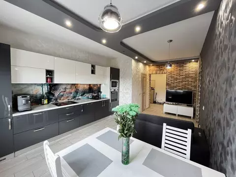 3-к кв. Ленинградская область, Кингисепп Крикковское ш., 16 (81.0 м)