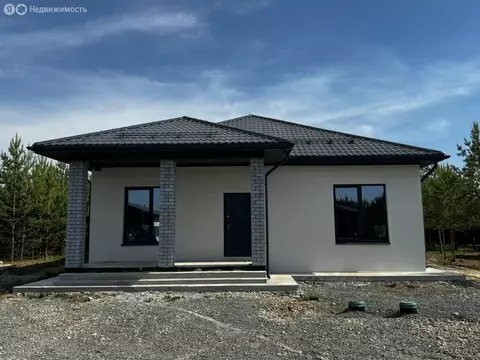 Дом в Свердловская область, Белоярский муниципальный округ, посёлок ...