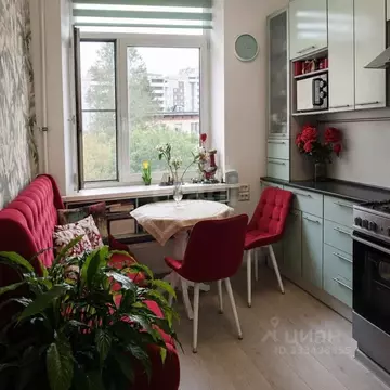 2-к кв. Санкт-Петербург Кантемировская ул., 31 (58.1 м)