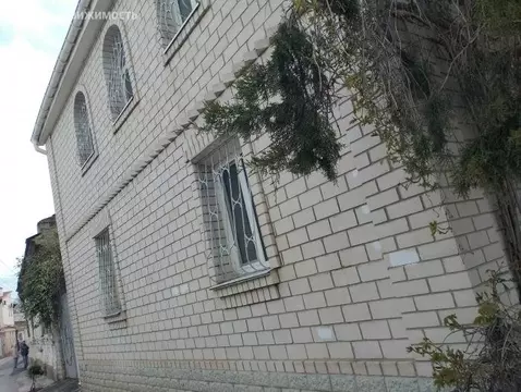 Дом в Евпатория, улица имени Евгения Ефета, 8 (120 м)