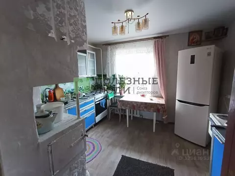 Дом в Красноярский край, Большемуртинско-Сухобузимский округ, с. ...