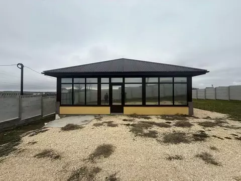 Дом в Крым, Симферопольский район, с. Урожайное ул. Амет-Хана Султана, ...